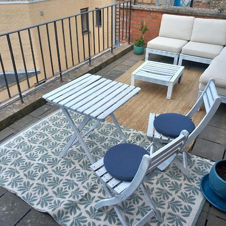 Gezellig Centraal Gelegen Penthouse Oostende Apartment Bagian luar foto
